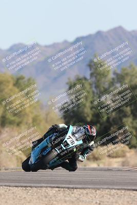 media/Jan-17-2026-CVMA (Sat) [[ab348a895b]]/Race 4-Formula Middleweight/